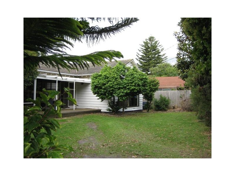 4 and 4A Rodney Court, Frankston VIC 3199