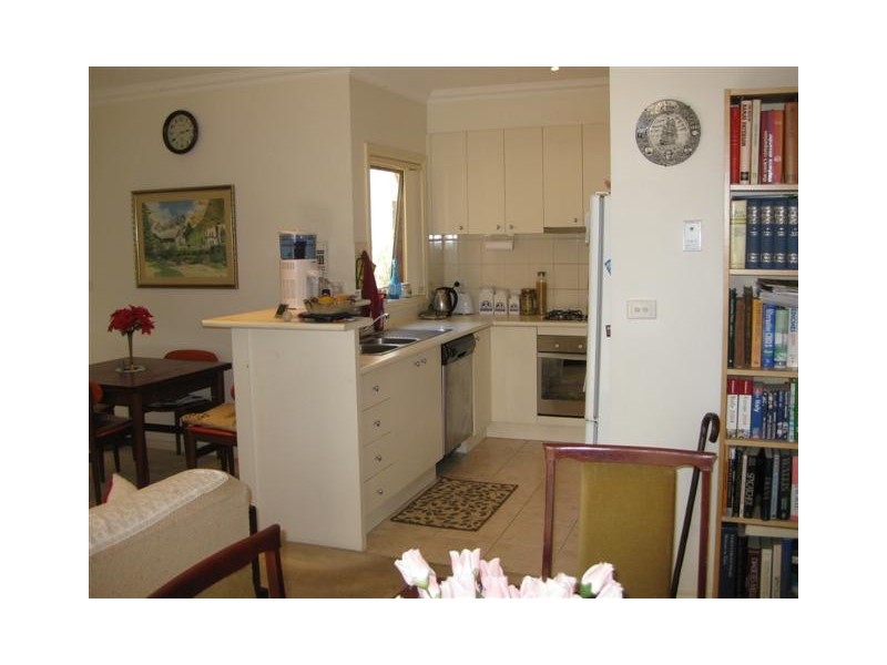 2/7 Mena Street, Frankston VIC 3199