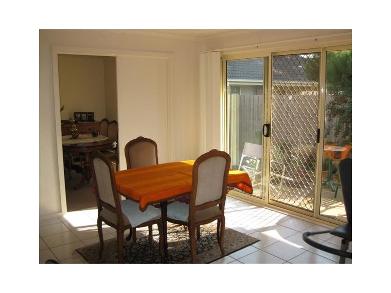 2/95 Ashleigh Avenue, Frankston VIC 3199