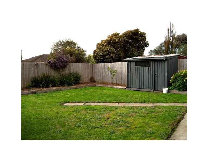 9 Silver Avenue, Frankston North VIC 3200