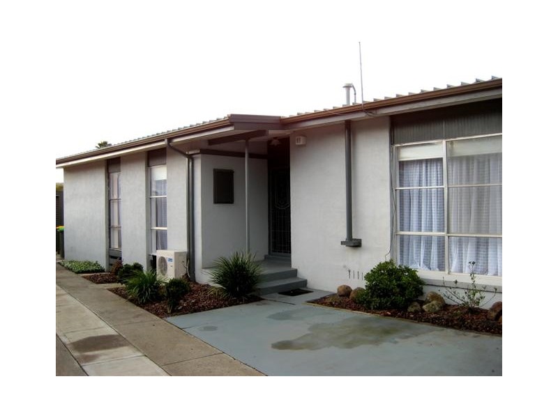 9 Silver Avenue, Frankston North VIC 3200