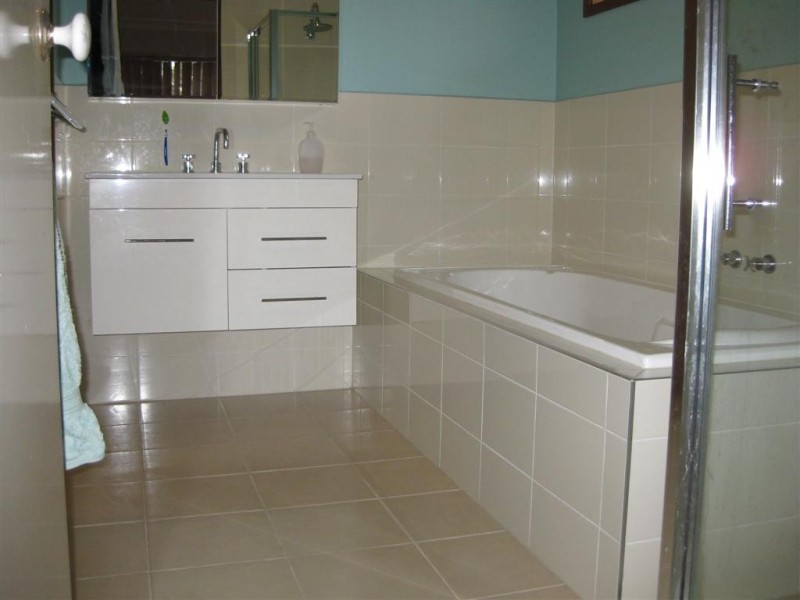 13B Birdwood Street, Frankston VIC 3199