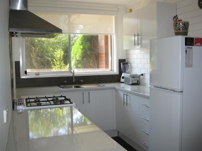 2/21 Wells Road, Seaford VIC 3198
