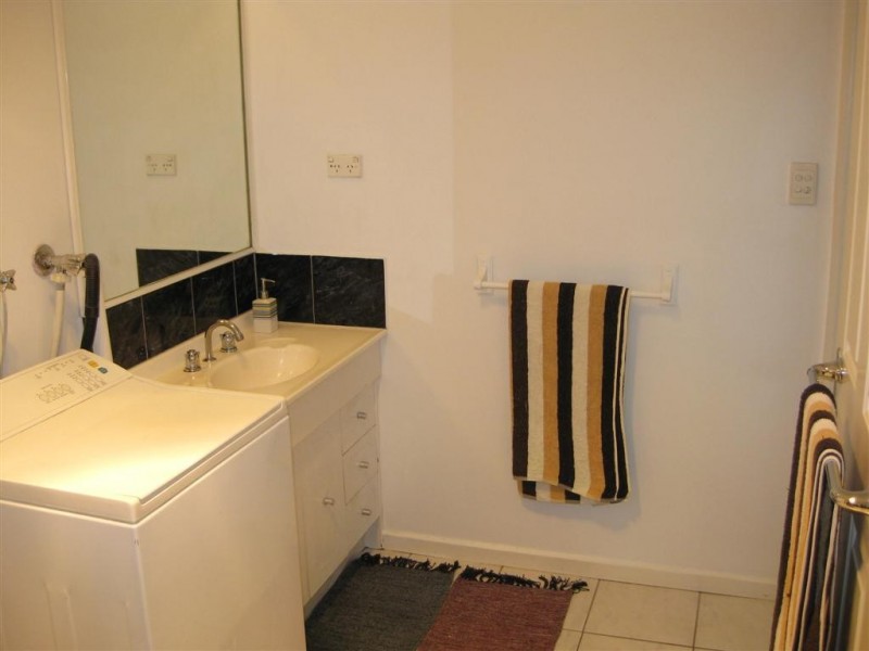 2/21 Wells Road, Seaford VIC 3198