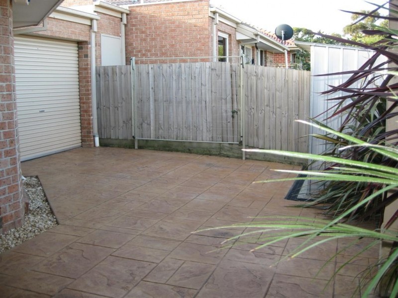 11/10 Hall Road, Carrum Downs VIC 3201