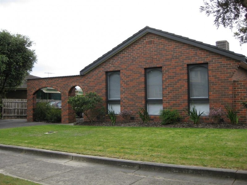 21 Willow Road, Frankston VIC 3199