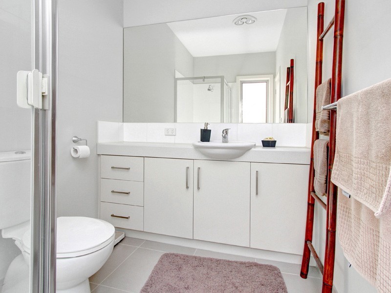 2/10 Grandview Grove, Baxter VIC 3911