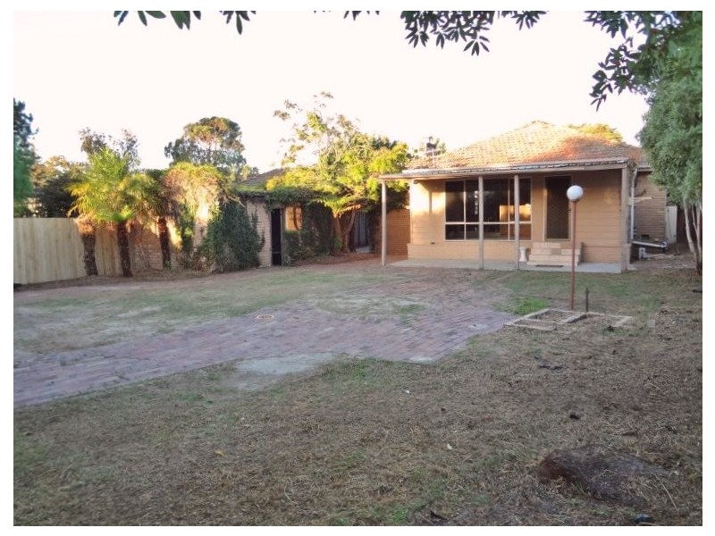 50 Rosslyn Avenue, Seaford VIC 3198