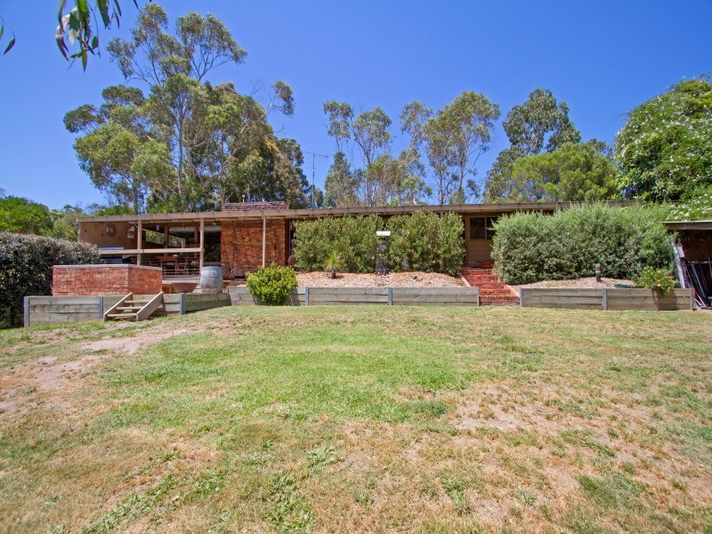 33 Mather Road, Mount Eliza VIC 3930