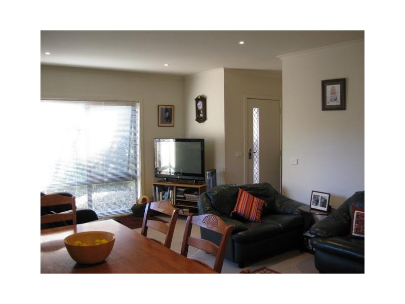 11/33 Deane Street, Frankston VIC 3199