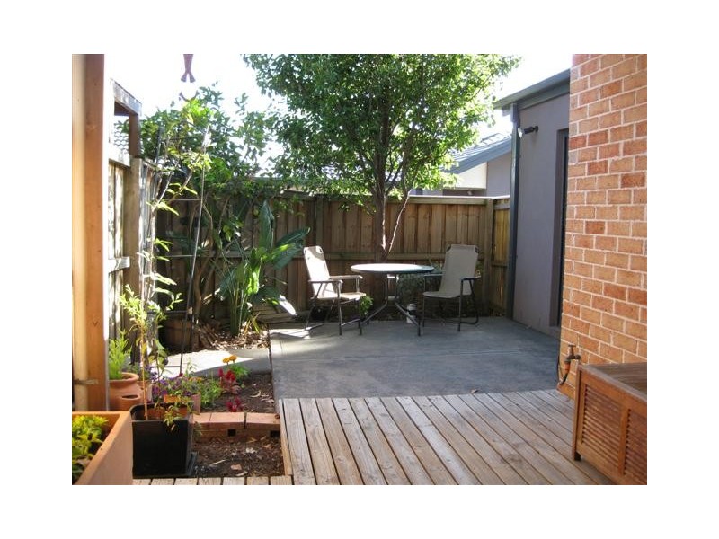 11/33 Deane Street, Frankston VIC 3199