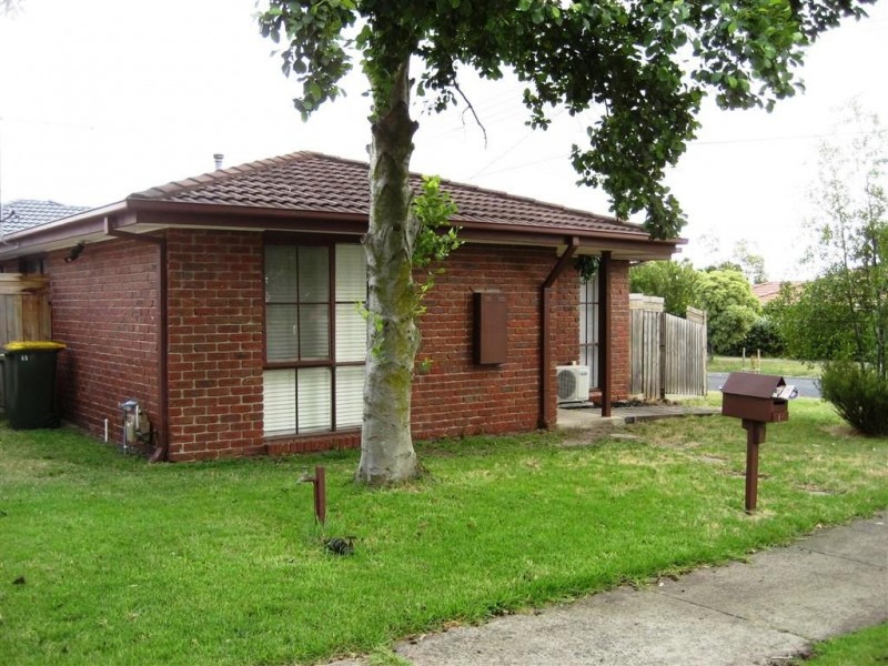 19 Greenwood Drive, Carrum Downs VIC 3201