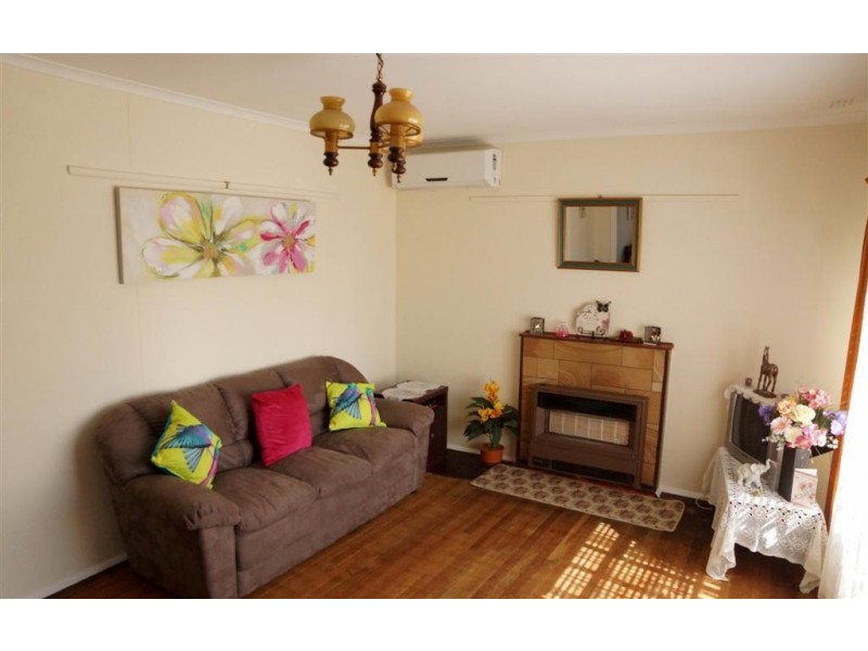 2 Forest Drive, Frankston North VIC 3200