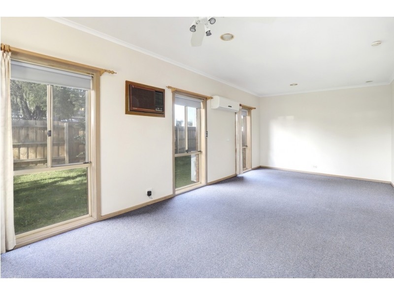 13 Overton Road, Seaford VIC 3198