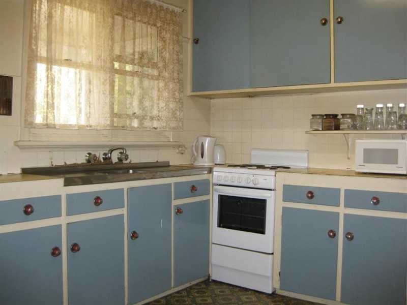 32 Highview Road, Frankston VIC 3199