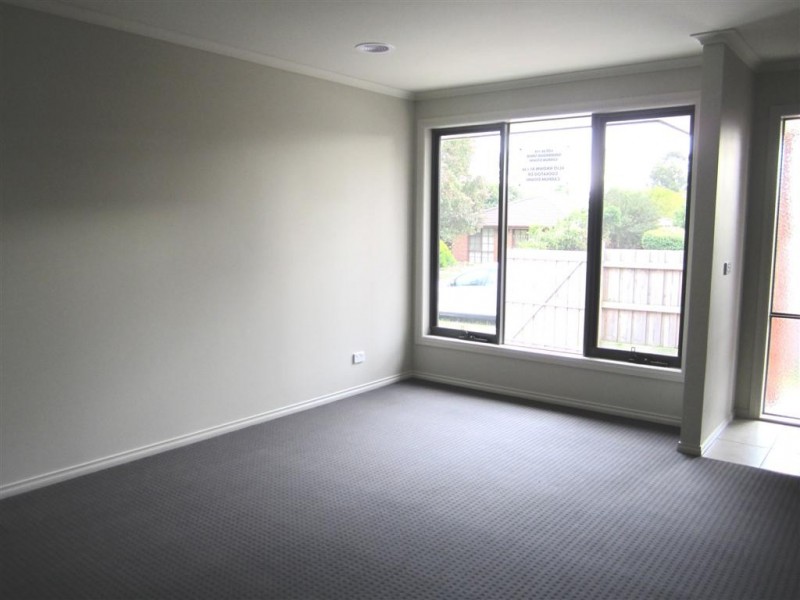 48 Cockatoo Drive, Carrum Downs VIC 3201