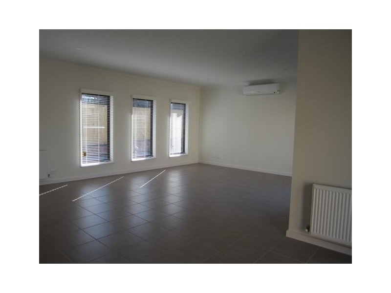 2/30A Williams Street, Frankston VIC 3199