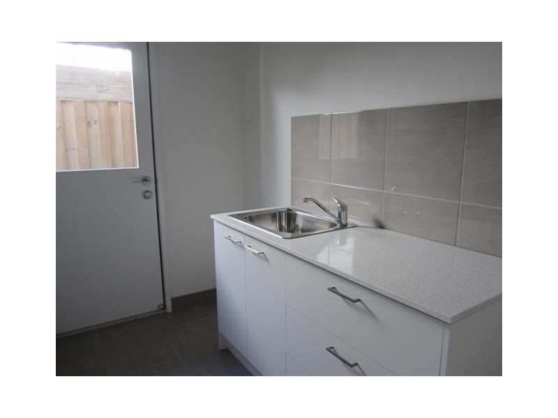 2/30A Williams Street, Frankston VIC 3199