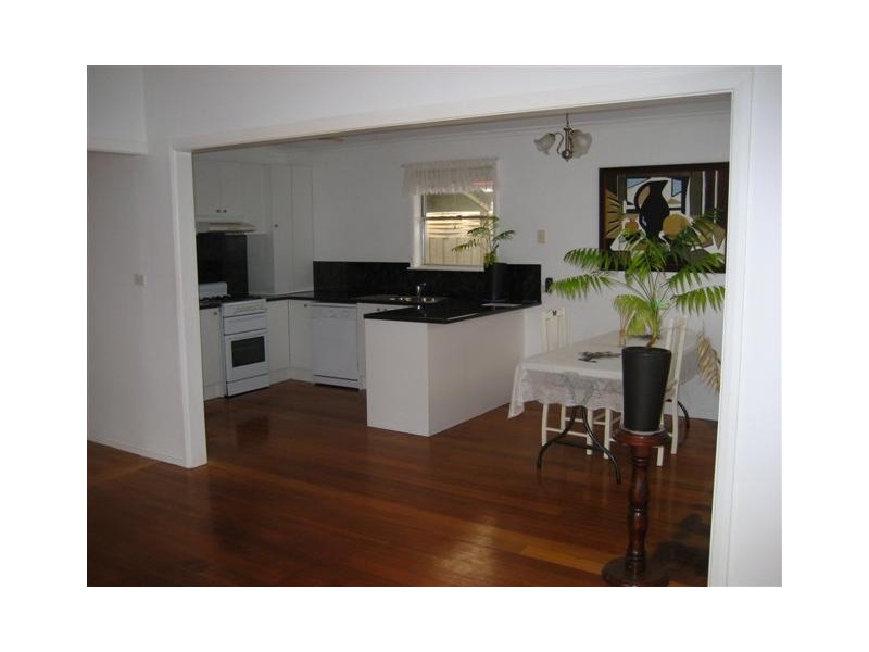 9 Silver Avenue, Frankston North VIC 3200