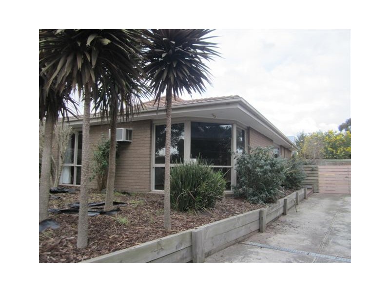 61 Sunbird Crescent, Carrum Downs VIC 3201