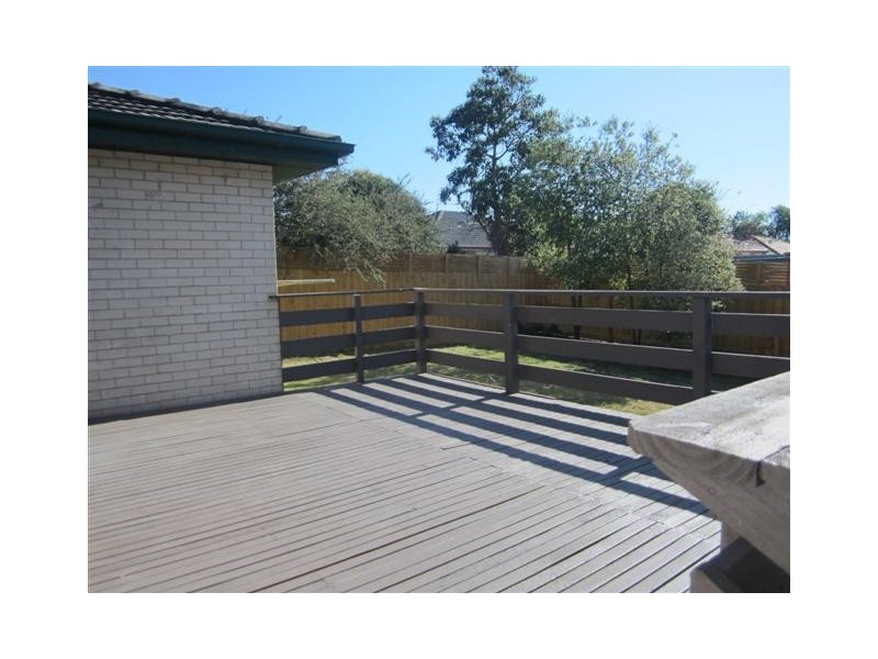 18 Berberis Crescent, Frankston VIC 3199