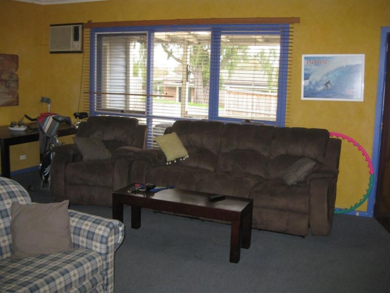 11 John Street, Langwarrin VIC 3910