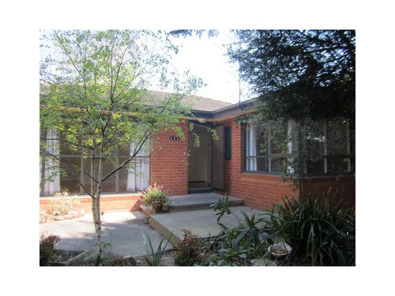 120 Karingal Drive, Frankston VIC 3199