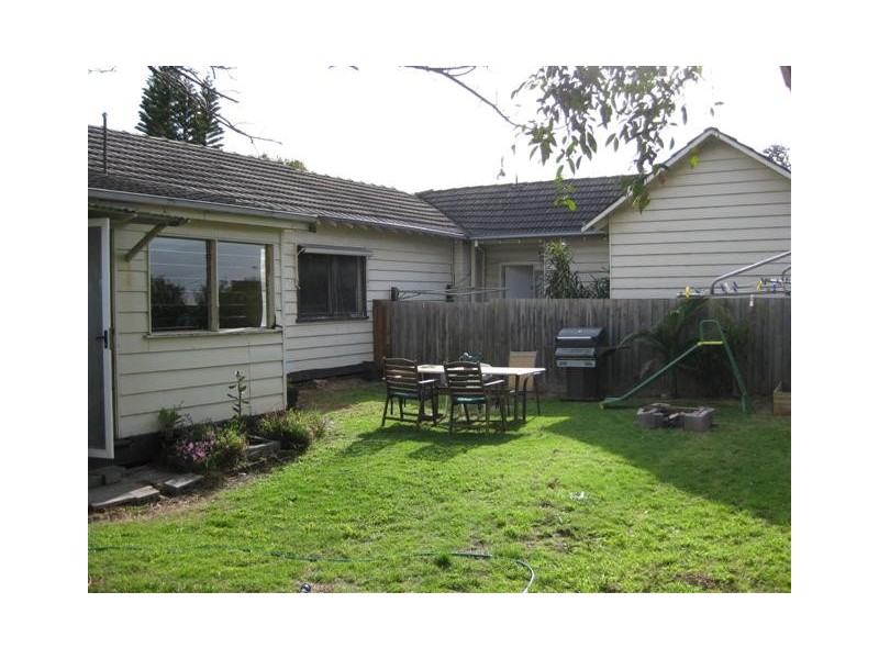 4 Rodney Court, Frankston VIC 3199