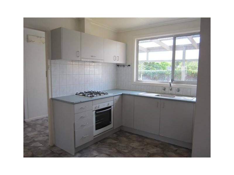 9 Lambert Street, Frankston North VIC 3200