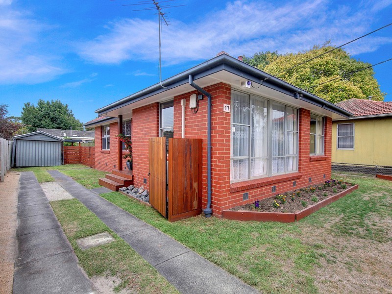 17 Lambert Street, Frankston North VIC 3200