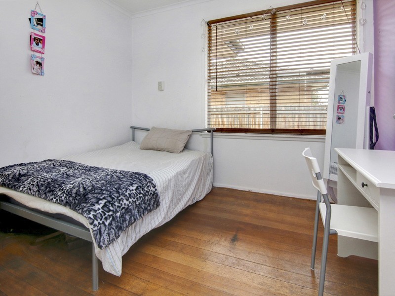 17 Lambert Street, Frankston North VIC 3200