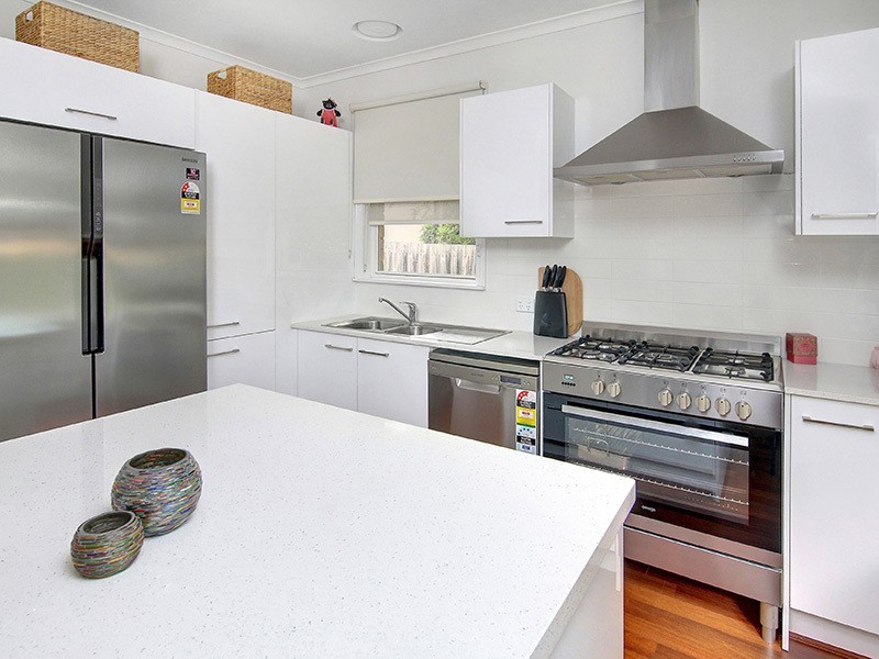 2 Lambert Street, Frankston North VIC 3200