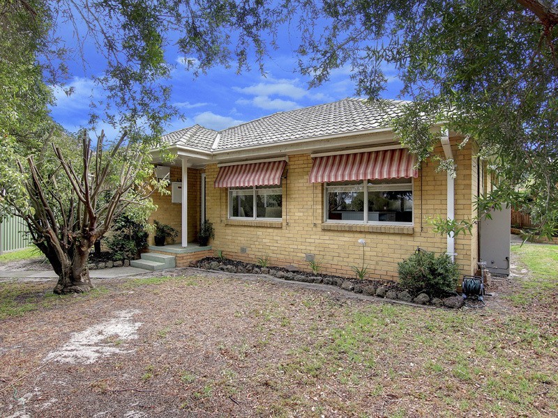 2 Lambert Street, Frankston North VIC 3200