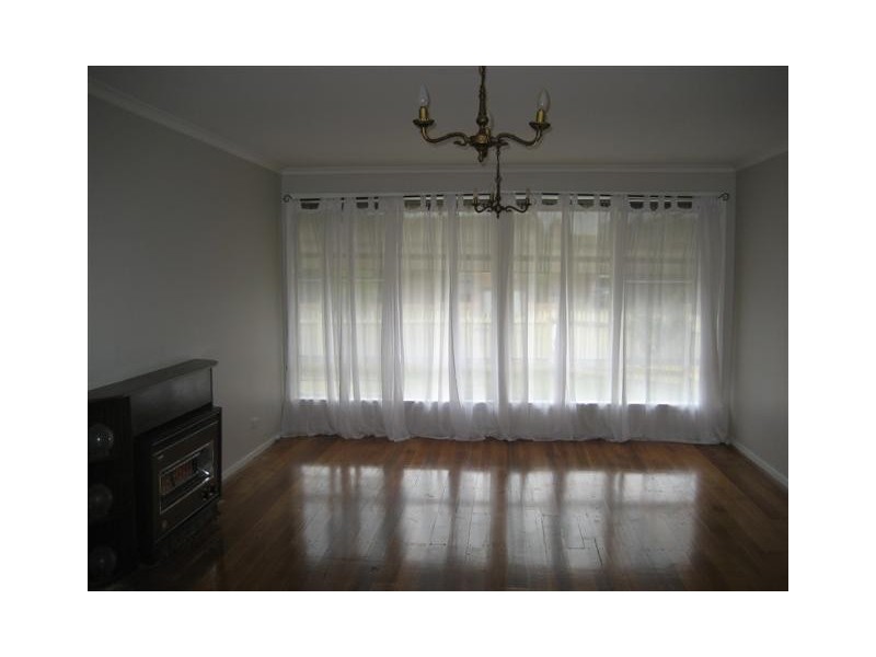 13 Silver Avenue, Frankston North VIC 3200