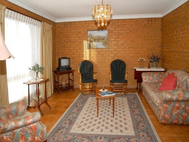 11 Kittyhawk Court, Airport West VIC 3042