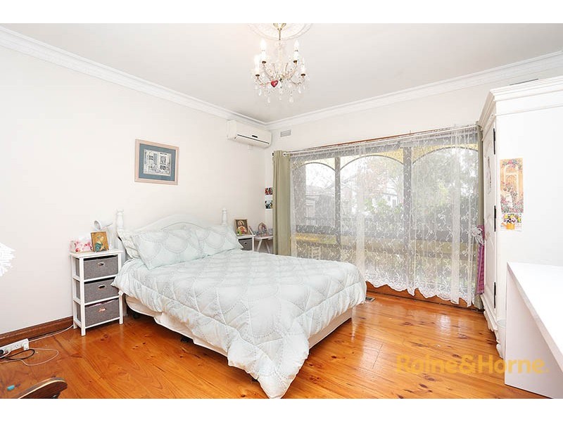 2 Henderson Street, Brunswick West VIC 3055