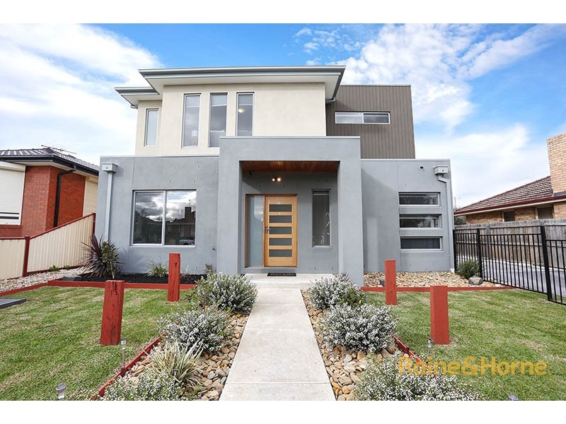 1/112 Cardinal Road, Glenroy VIC 3046