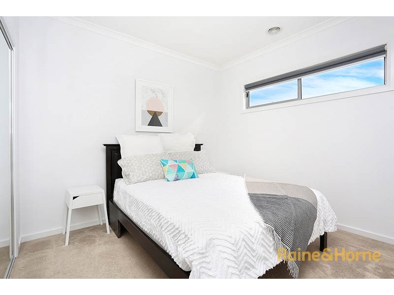 1/112 Cardinal Road, Glenroy VIC 3046