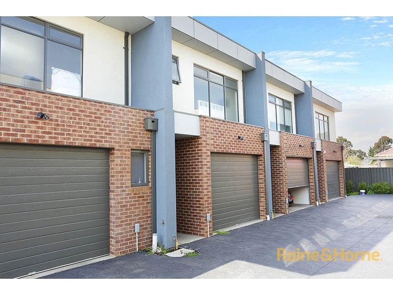 2/18-20 Northumberland Road, Sunshine North VIC 3020