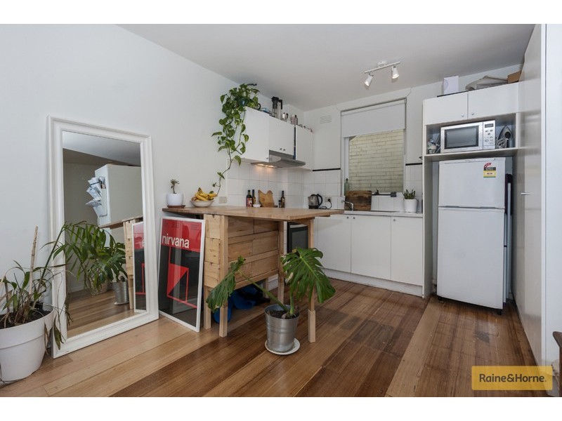 2/22 Princes Street, Flemington VIC 3031