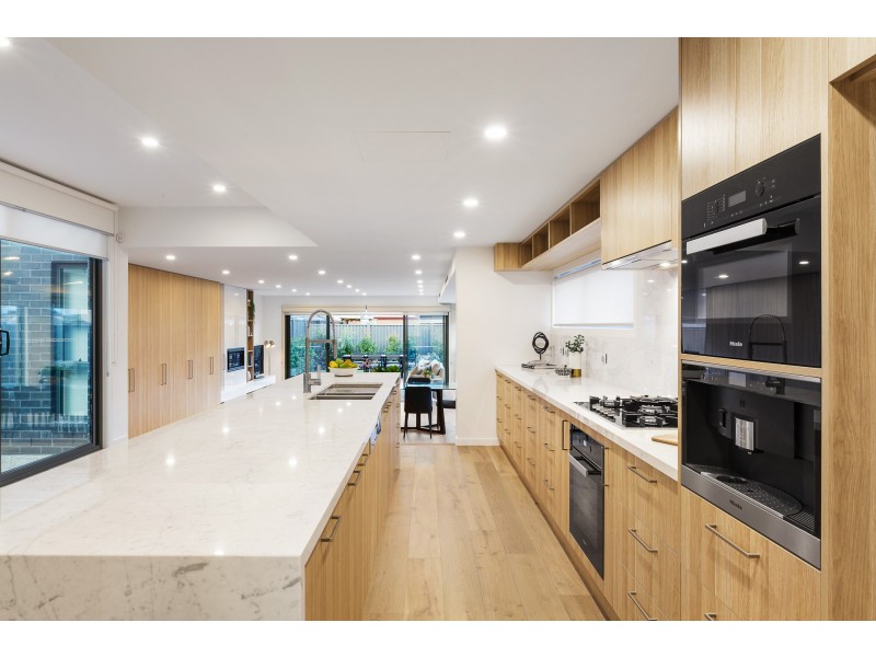 127 Roseberry Street, Ascot Vale VIC 3032