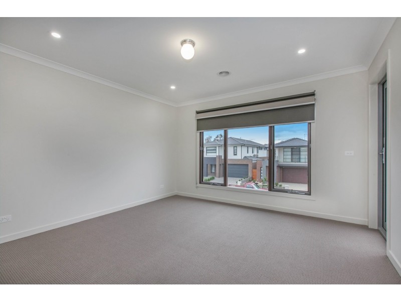 12 Haven Crescent, Ascot Vale VIC 3032