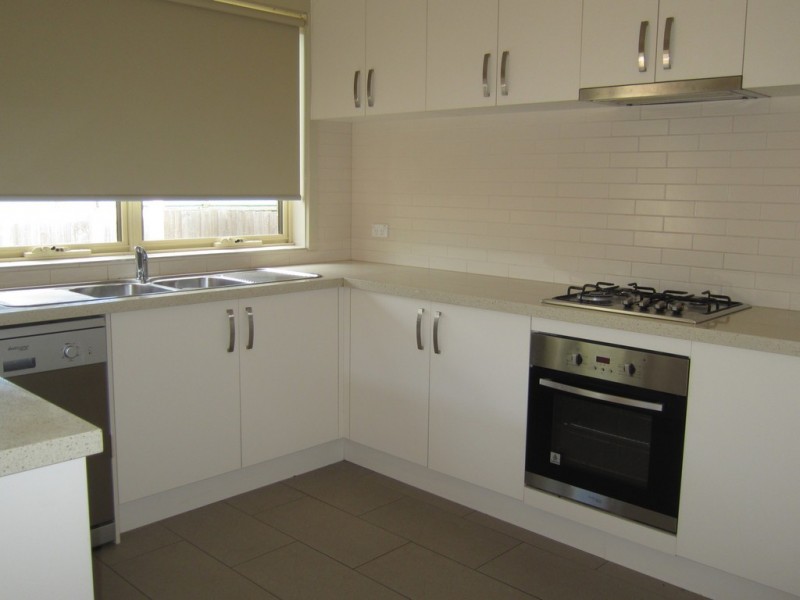 2/40 Campbell Street, Westmeadows VIC 3049