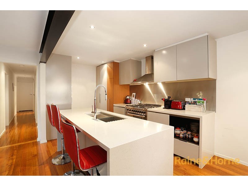 5 Aroona Court, Aberfeldie VIC 3040