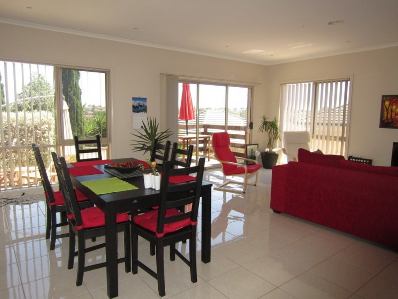 2 Stoney Rise, Maribyrnong VIC 3032