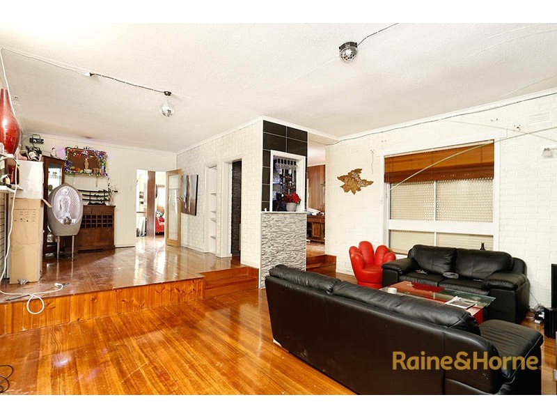 30 Biggs Street, St Albans VIC 3021