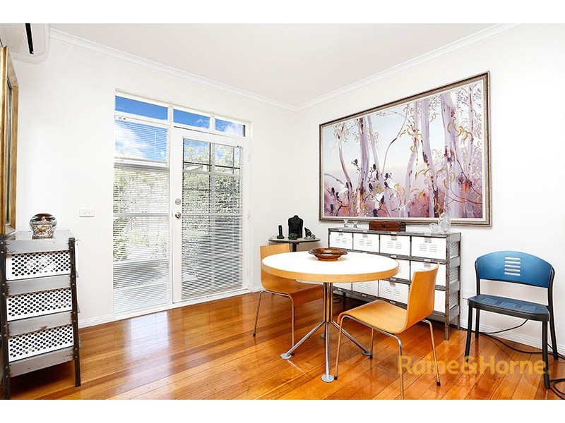 8 Parade Square, Maribyrnong VIC 3032
