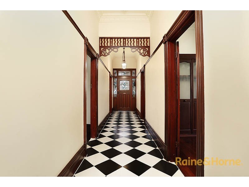 37 Daisy Street, Essendon VIC 3040