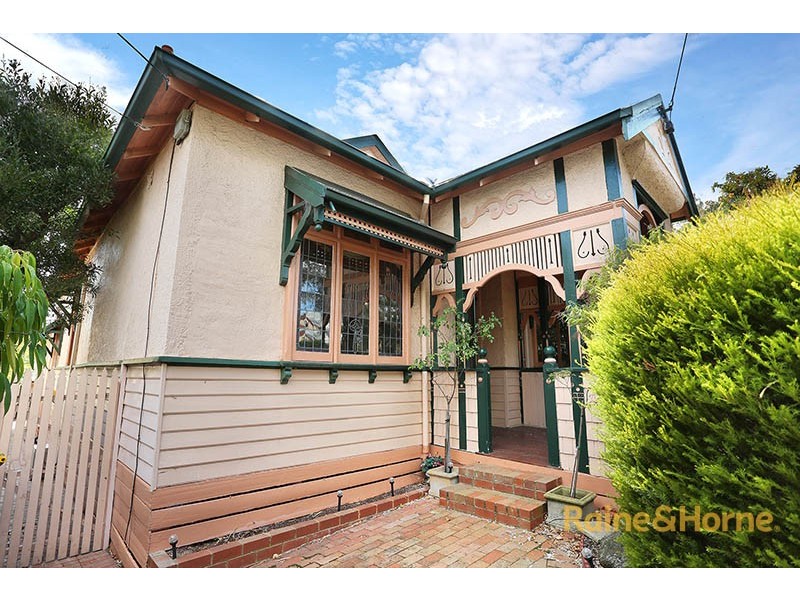 37 Daisy Street, Essendon VIC 3040