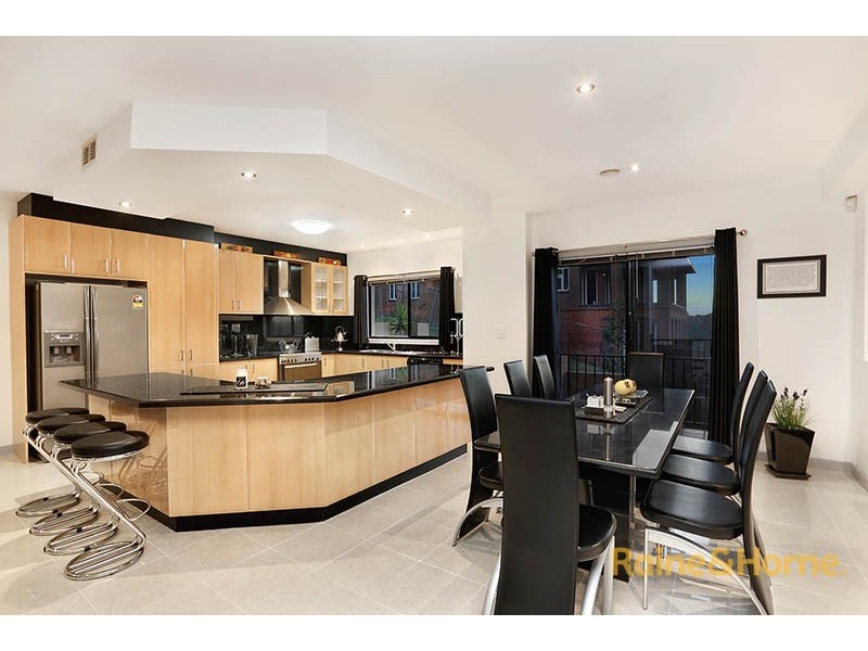 23 Saltwater Crescent, Maribyrnong VIC 3032